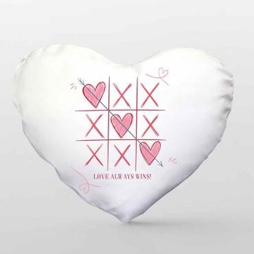 Perna in forma de inima - Love always wins