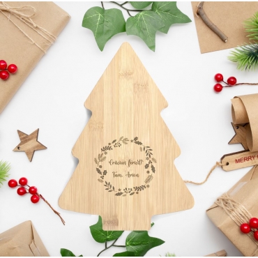 Tocator de bambus in forma de brad personalizat 